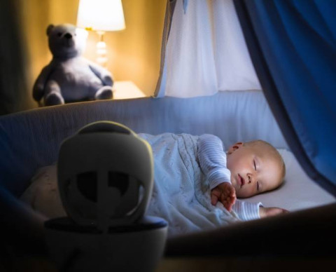 Pourquoi placer un humidificateur dans la chambre de bébé ?