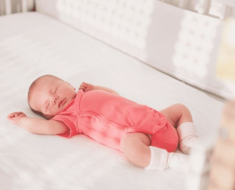 Conseils pour établir une routine de sommeil saine pour votre bébé